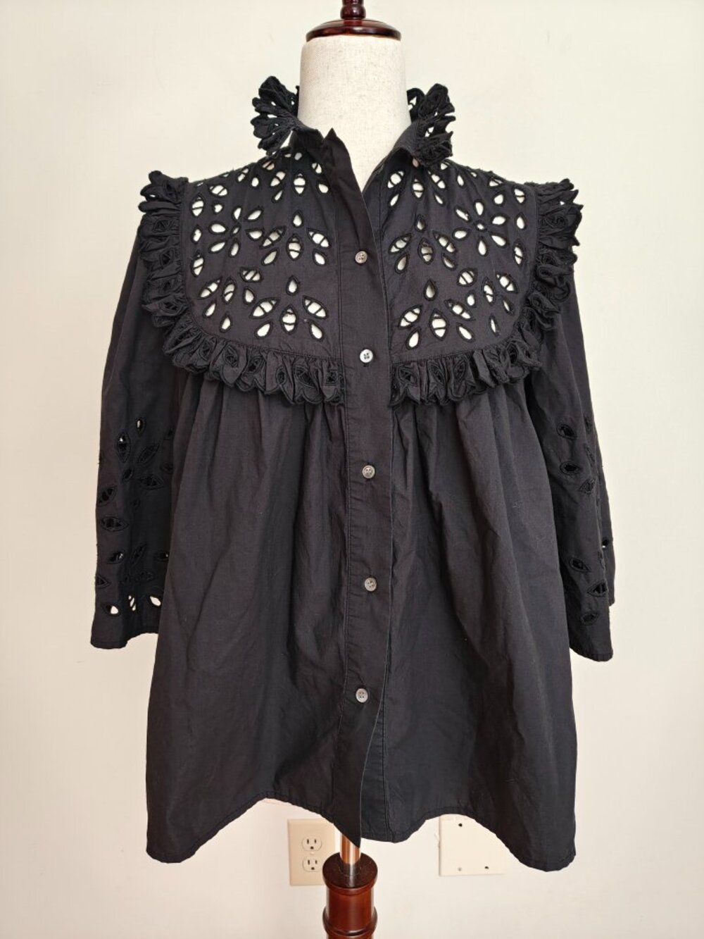 V De Vinster Blouse Top Small Black Cotton Eyelet Cutwork Ruffle Boho Victorian
